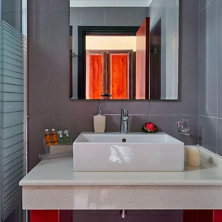 Castello Di Cavallieri & - Adults Only Hotel