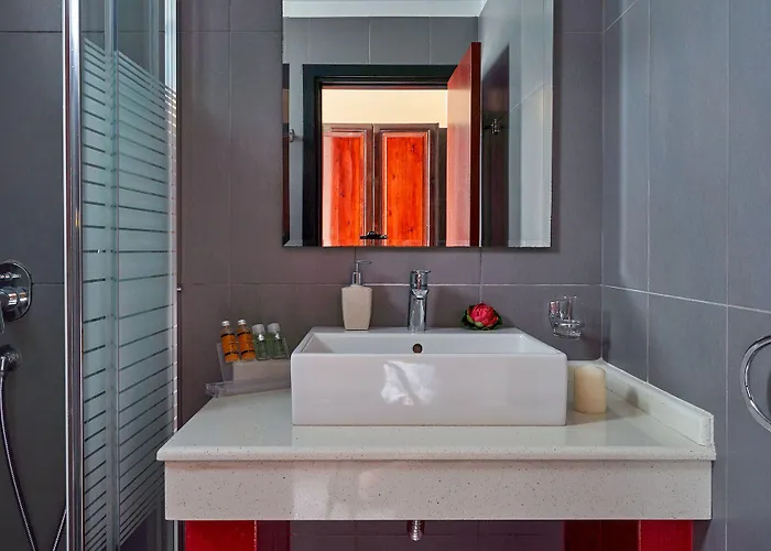 Castello Di Cavallieri & - Adults Only Hotel