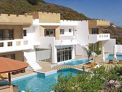 Castello Di Cavallieri & - Adults Only Hotel 4*
