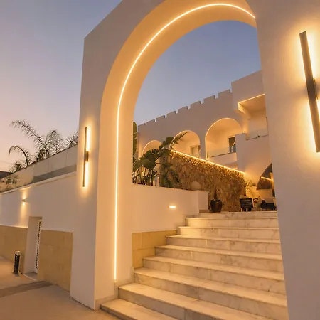 Castello Di Cavallieri & - Adults Only מלון
