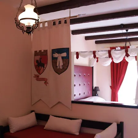 Castello Di Cavallieri & - Adults Only فندق