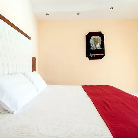 Castello Di Cavallieri & - Adults Only Hotel 4*